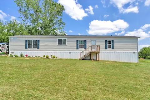 105 Willowridge Dr, Thaxton, VA 24174
