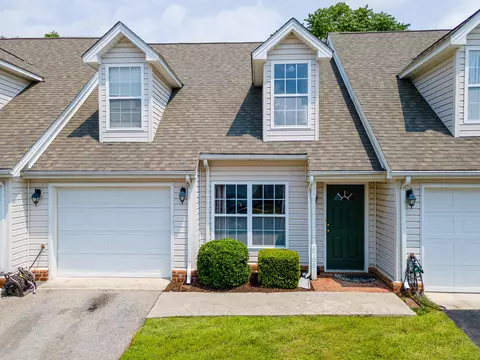 6785 Woodcreeper Dr, Roanoke, VA 24019