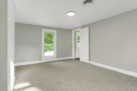 Bedroom - 290 Lowe St, Buchanan, VA 24066 photo 3 of 5