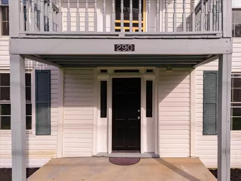 Exterior - 290 Lowe St, Buchanan, VA 24066 photo 5 of 10