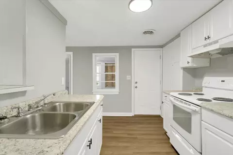 Kitchen - 290 Lowe St, Buchanan, VA 24066 photo 2 of 2