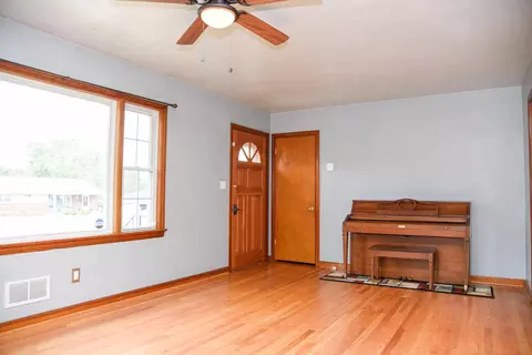 459 Fleming Ave NE, Roanoke, VA 24012 photo 4