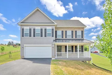 4510 Old Stage Rd, Radford, VA 24141