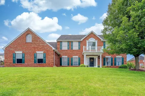 2825 Matthew Dr, Vinton, VA 24179