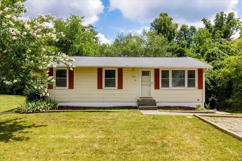 3166 Ivyland Dr, Roanoke, VA 24014