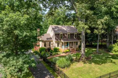 4808 Locksview Rd, Lynchburg, VA 24503