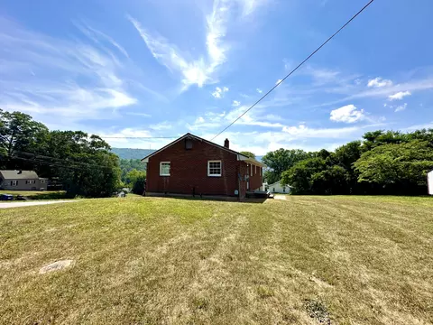 917 E Dolly Ann Dr, Covington, VA 24426 photo 26