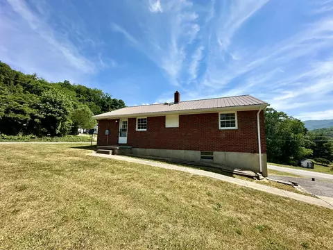 917 E Dolly Ann Dr, Covington, VA 24426 photo 25