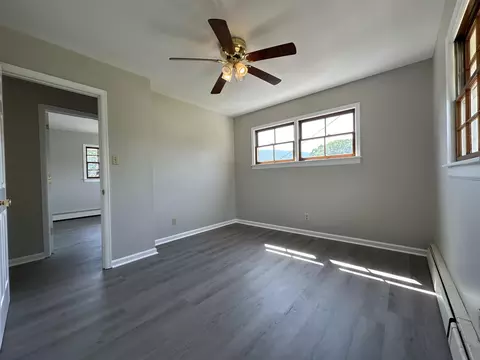 917 E Dolly Ann Dr, Covington, VA 24426 photo 12