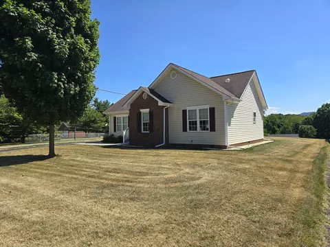 2341 Highland Rd, Roanoke, VA 24014