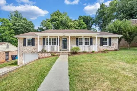 6018 Green Ridge Rd, Roanoke, VA 24019