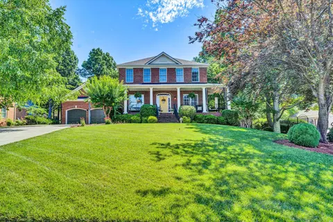 2423 Wolf Crst, Vinton, VA 24179