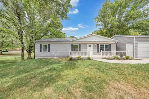 4738 Moore Rd, Salem, VA 24153