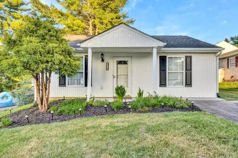 3756 Melcher St SE, Roanoke, VA 24014