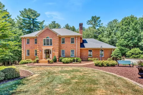 6378 Spring Run Dr, Roanoke, VA 24018