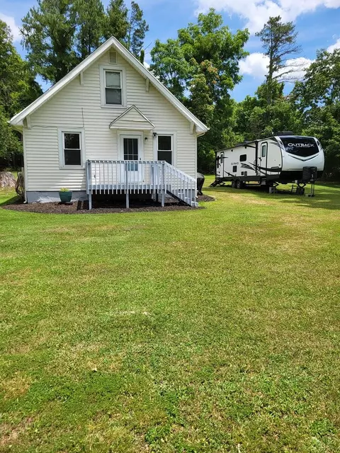 696 Dalewood Ave, Salem, VA 24153