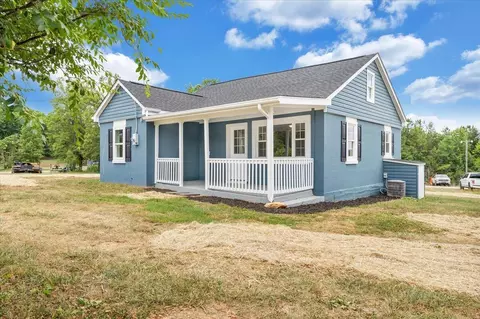 1215 Davis Mill Rd, Rocky Mount, VA 24151