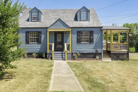 603 Yorkshire St, Salem, VA 24153