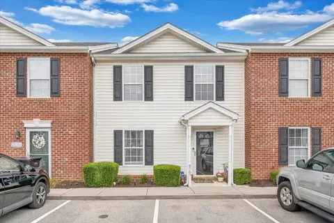 6763 Woodcreeper Dr, Roanoke, VA 24019