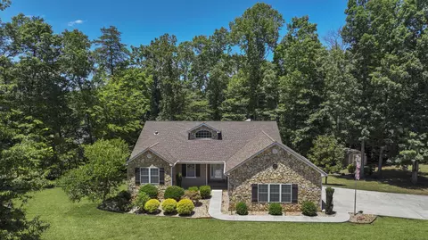 49 Baywood Dr, Moneta, VA 24121