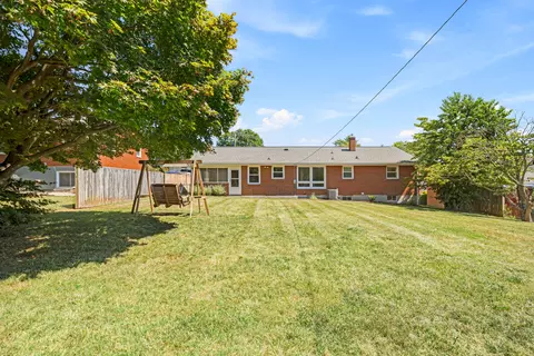 Exterior - 129 Frontier Rd NE, Roanoke, VA 24012 photo 2 of 6