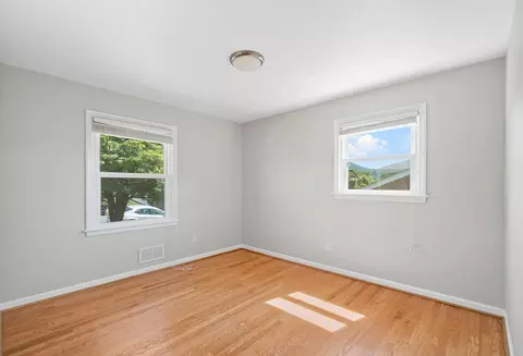 Bedroom - 129 Frontier Rd NE, Roanoke, VA 24012 photo 3 of 3