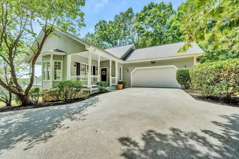 375 Richards Way, Wirtz, VA 24184