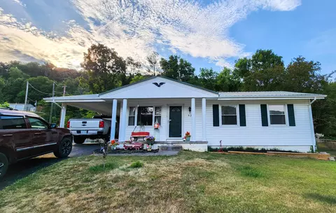 527 Brentwood Dr, Covington, VA 24426