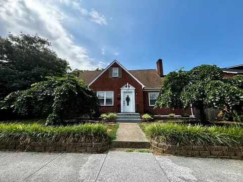 233 Cedar Ave, Vinton, VA 24179