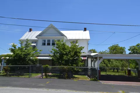 105 Herndon Ave, New Castle, VA 24127