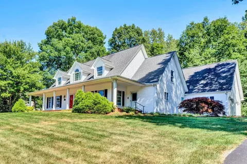 370 Greenview Dr, Rocky Mount, VA 24151