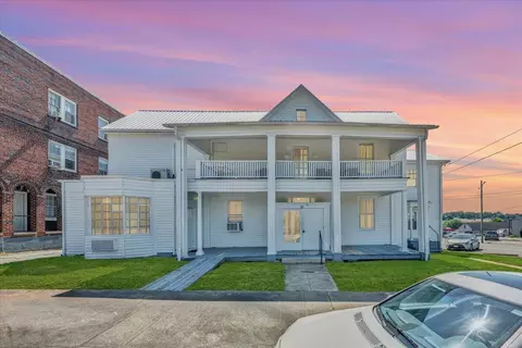 29 Broad St #& 29 1/2, Martinsville, VA 24112
