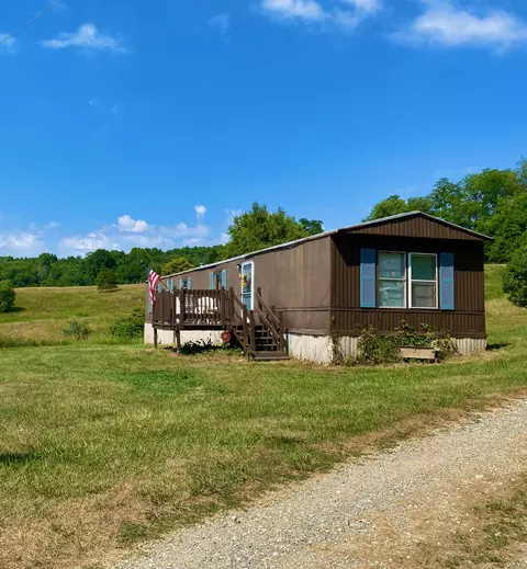 172 Crystal Springs Ln NE, Check, VA 24072