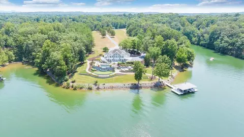 1641 Merriman Way Rd, Moneta, VA 24121