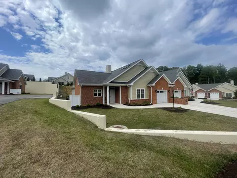 125 Professional Dr, Hardy, VA 24101