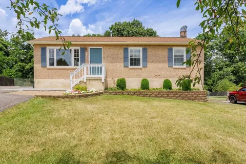 2971 Emissary Dr, Roanoke, VA 24019