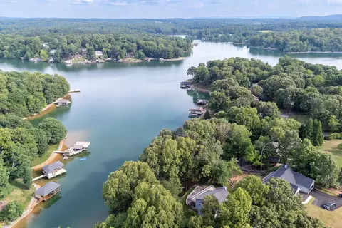 179 Morningwood Ln, Wirtz, VA 24184