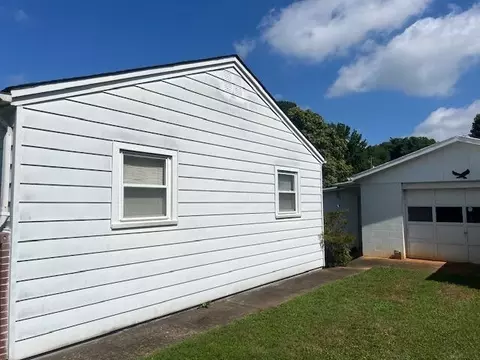 Exterior - 156 W 8th St, Fieldale, VA 24089 photo 7 of 7