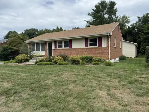 5227 Grandin Road Ext, Roanoke, VA 24018