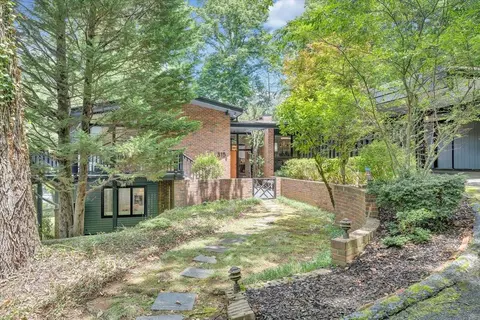 315 Coventry Ln SW, Roanoke, VA 24014