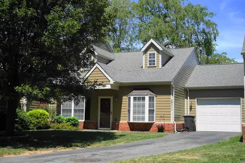 3842 Evan Ln, Roanoke, VA 24012