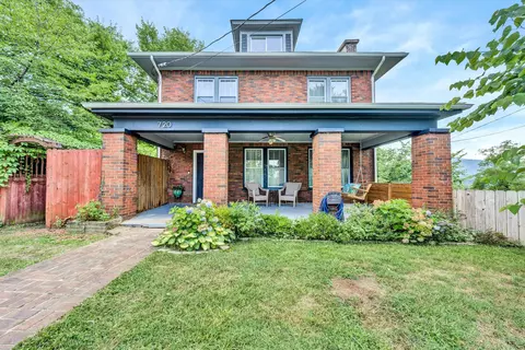 720 Elizabeth Ave, Salem, VA 24153