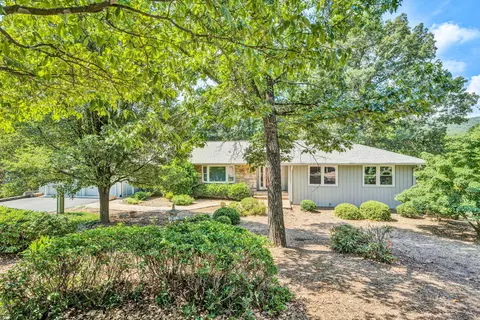 2840 Gleneagles Rd, Salem, VA 24153