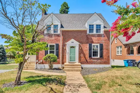 3316 Forest Hill Ave NW, Roanoke, VA 24012
