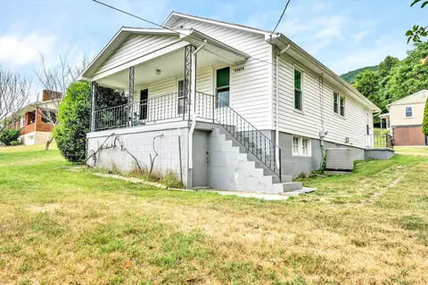 4467 Yellow Mountain Rd, Roanoke, VA 24014