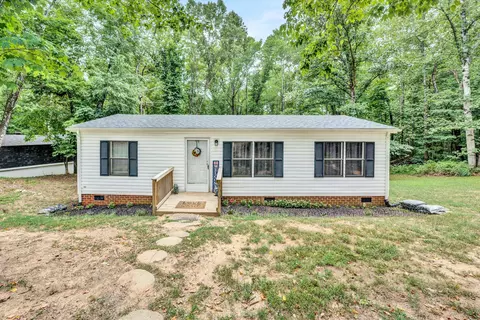 409 Ridgelake Rd, Goodview, VA 24095