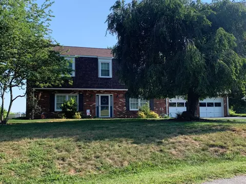 61 Winesap Rd, Roanoke, VA 24019