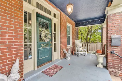 708 6th St SW, Roanoke, VA 24016