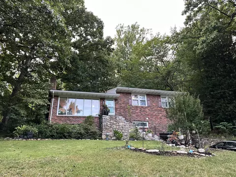 725 Eddies Rd, Salem, VA 24153