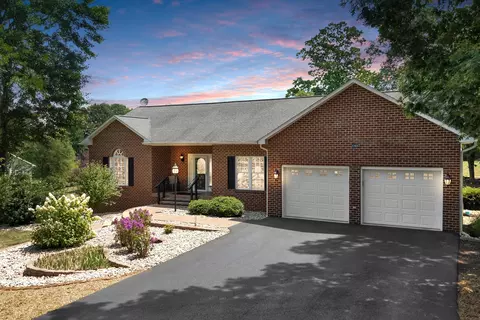2268 Wirtz Rd, Wirtz, VA 24184